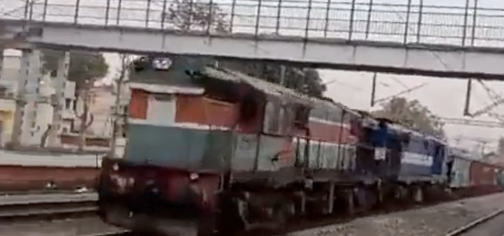 Runaway Indian train speeds past station without driver